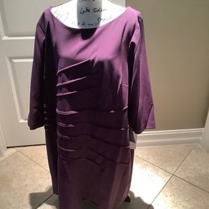 Eliza J Size 24W Business Dress.  Burgundy.  Long Sleeves. NWT